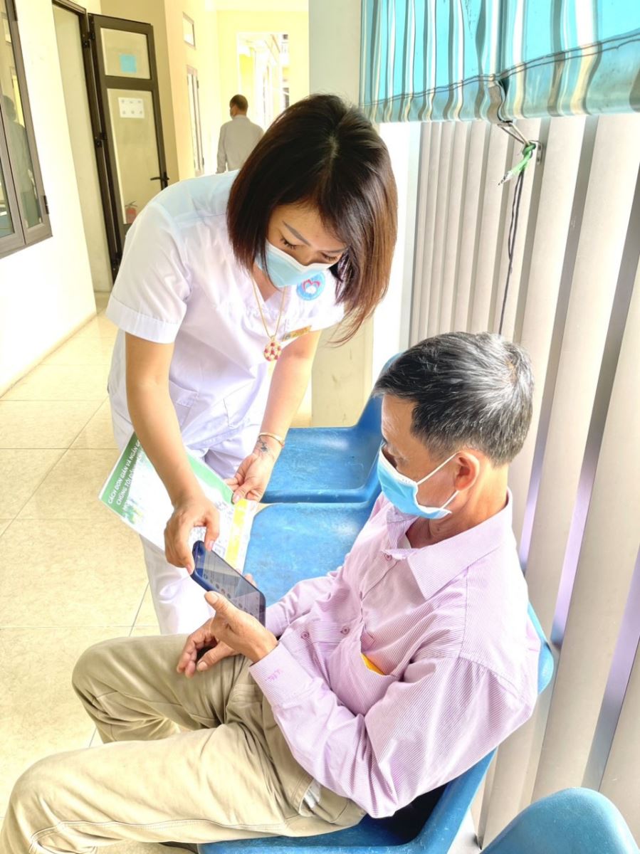 CHĂM SÓC KHÁCH HÀNG HOẠT ĐỘNG TẠO THƯƠNG HIỆU BỆNH VIỆN TÂM THẦN YÊN BÁI