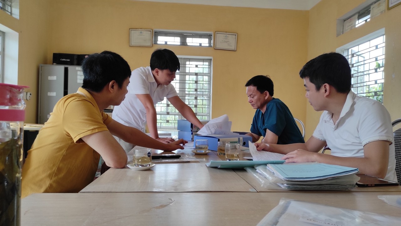 Thực hiện kế hoạch giám sát hỗ trợ công tác chăm sóc sức khỏe tâm thần cộng đồng, bộ phận chỉ đạo tuyến Bệnh viện tâm thần tiếp tục có đợt công tác tại huyện Văn Yên.