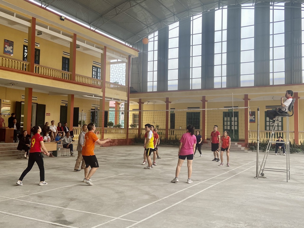 BỆNH VIỆN TÂM THẦN YÊN BÁI - SÔI NỔI CÁC HOẠT ĐỘNG THI ĐUA CHÀO MỪNG