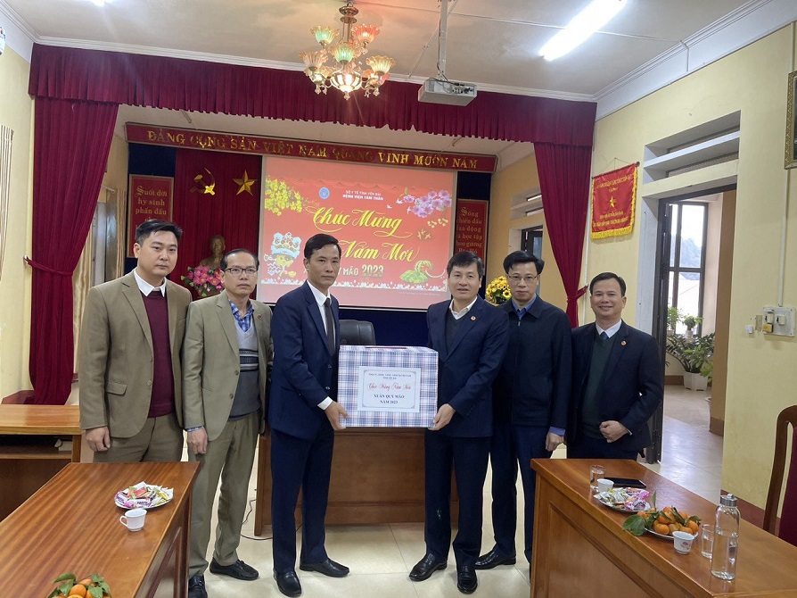 CÁC ĐOÀN CÔNG TÁC THĂM VÀ CHÚC TẾT BỆNH VIỆN TÂM THẦN TỈNH YÊN BÁI