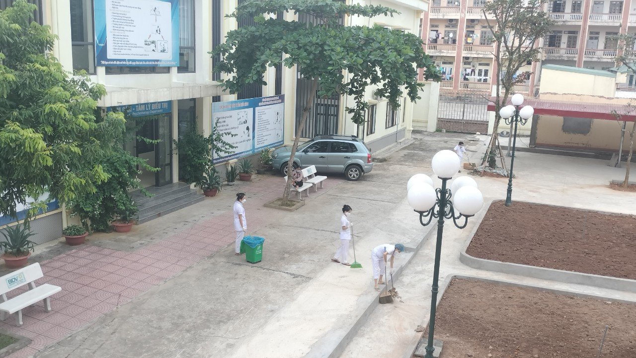 ĐƯA HÀNH ĐỘNG BẢO VỆ MÔI TRƯỜNG BỆNH VIỆN THÀNH THÓI QUEN TRONG Ý THỨC MỖI CÁ NHÂN