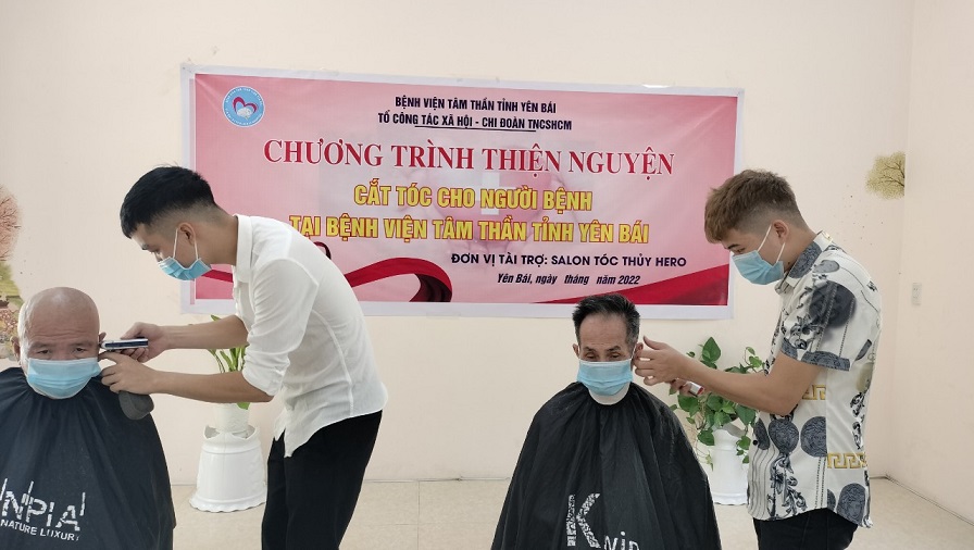 CHƯƠNG TRÌNH CẮT TÓC MIỄN PHÍ CHO BỆNH NHÂN ĐIỀU TRỊ NỘI TRÚ TẠI BỆNH VIỆN