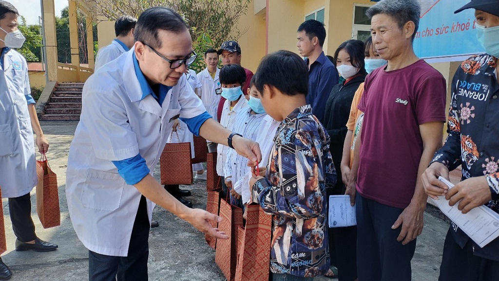 KHÁM BỆNH TƯ VẤN, CẤP THUỐC MIỄN PHÍ NHÂN DỊP NGÀY SỨC KHỎE TÂM THẦN THẾ GIỚI 10.10.2022